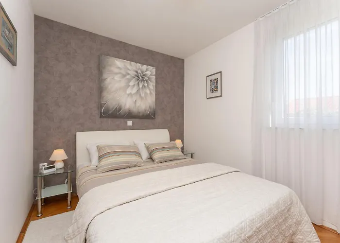 Appartement Beautiful In Biograd Na Moru